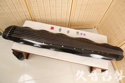 黔东南苗族侗族自治州●久音古琴  ●今日推荐20240222  [高级精品演奏级蕉叶式]