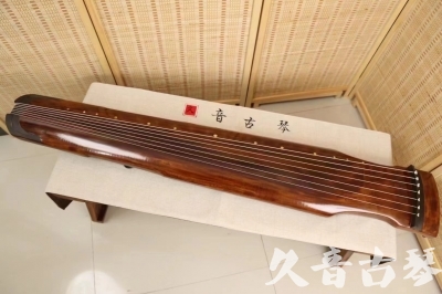 黔东南苗族侗族自治州●久音古琴  ●今日推荐 20240913 [断纹仲尼式]